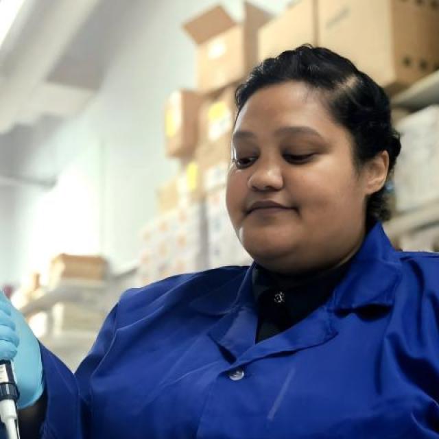 fiona in the lab